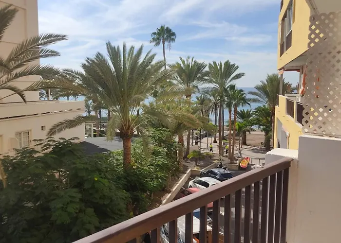 アパート En Cristianos Edificio Guayero